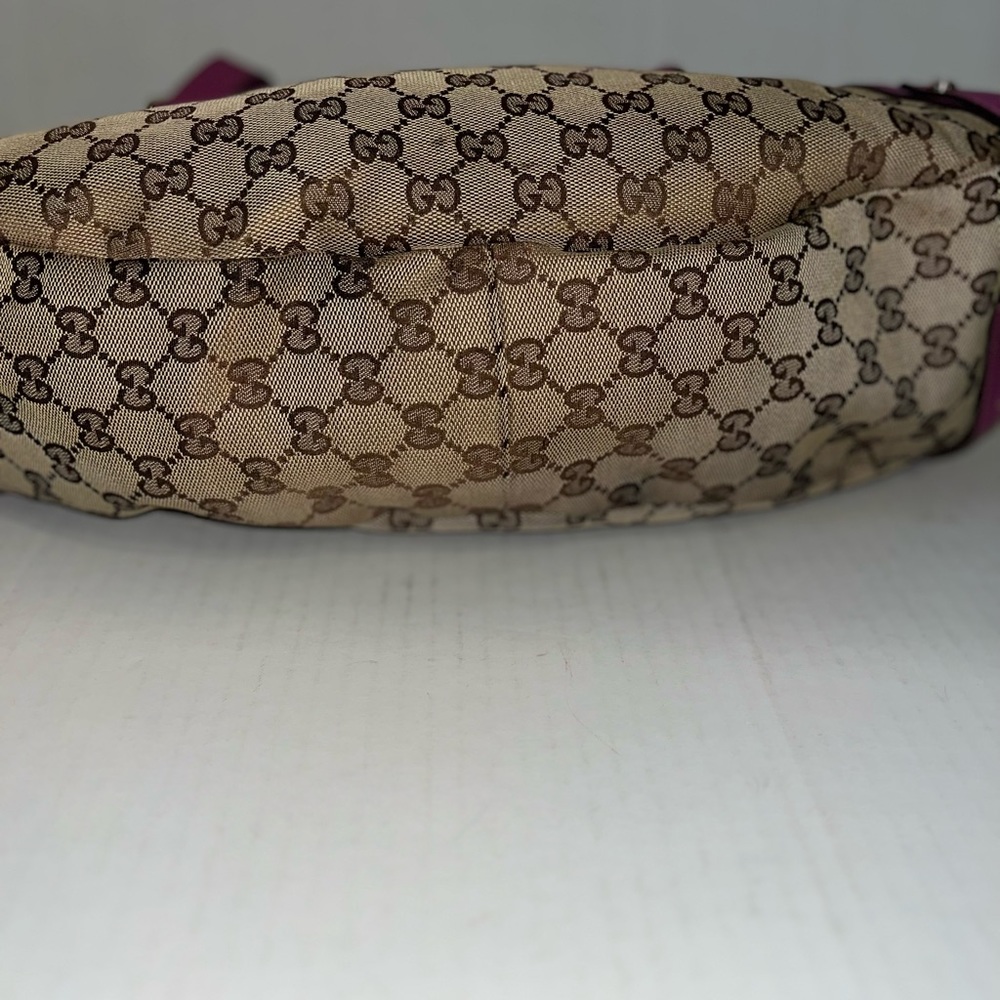Gucci Bag - Picture 7 of 17